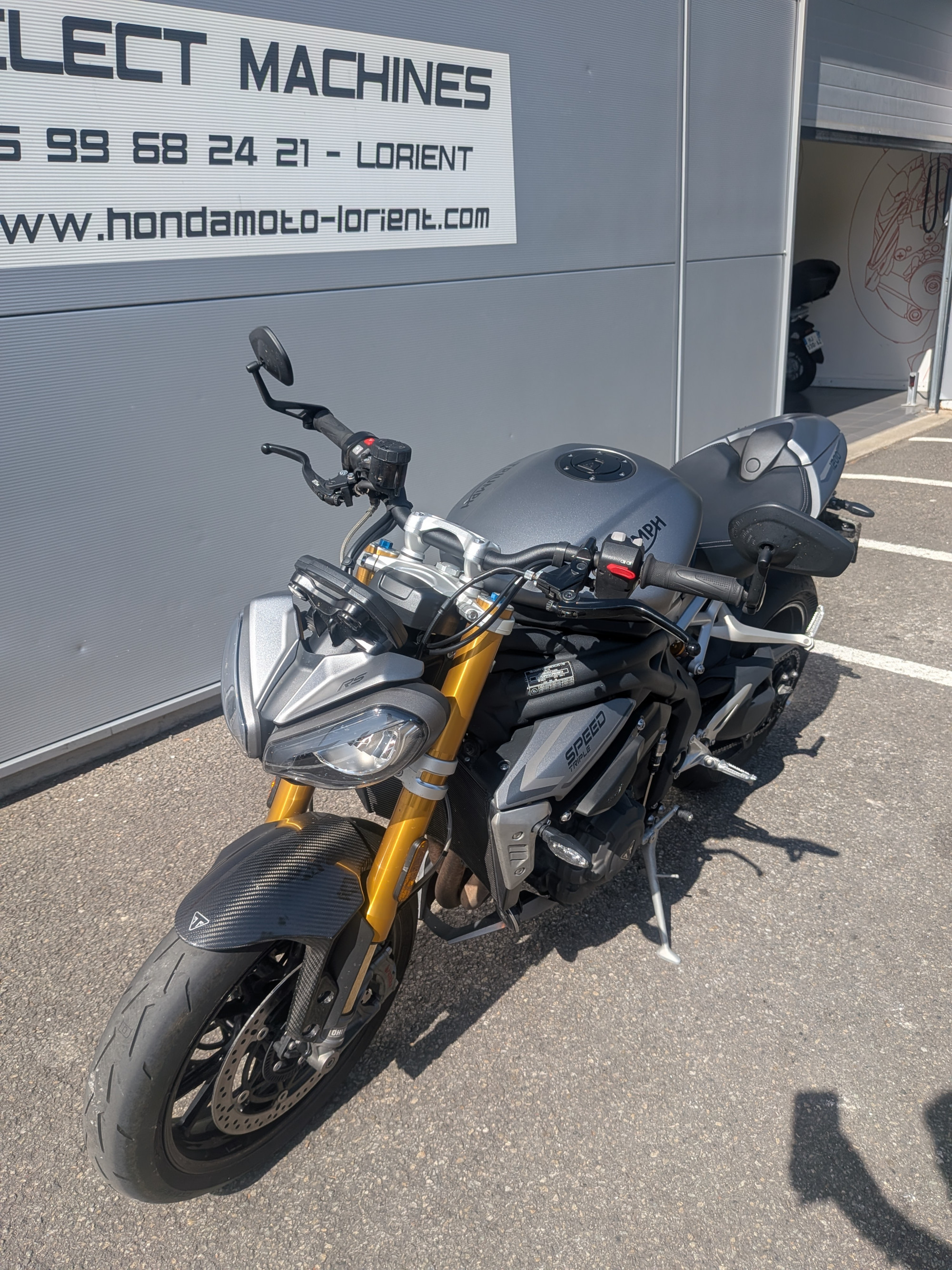 TRIUMPH SPEED TRIPLE 1200 RS
