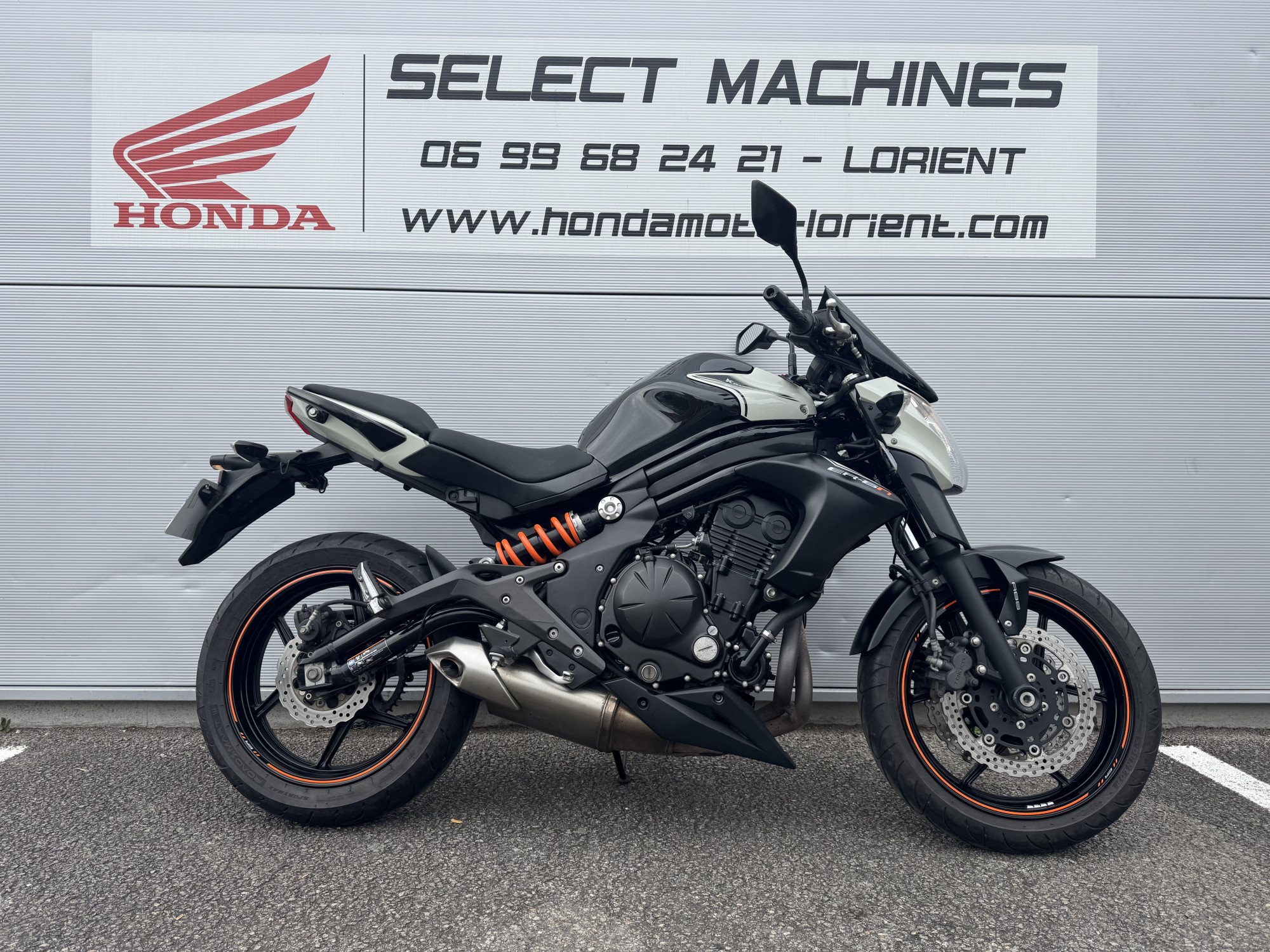 KAWASAKI ER-6