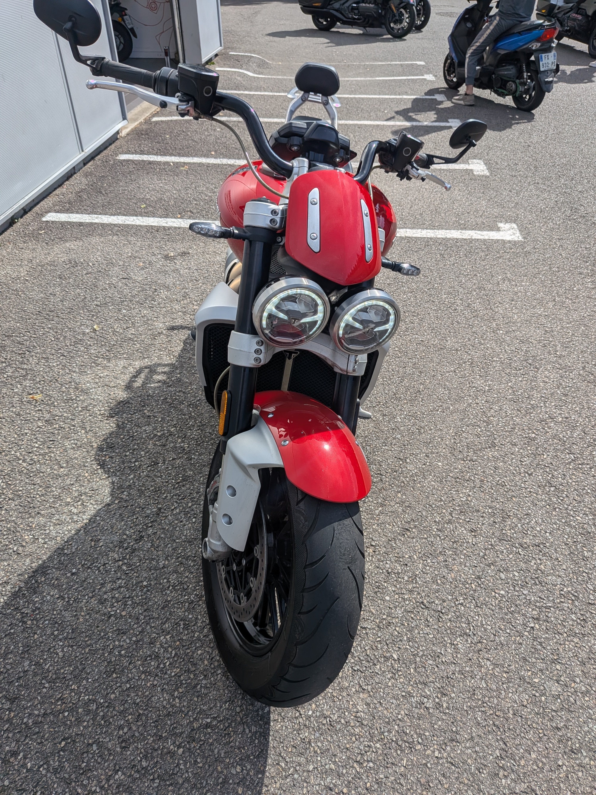 TRIUMPH ROCKET 3 R