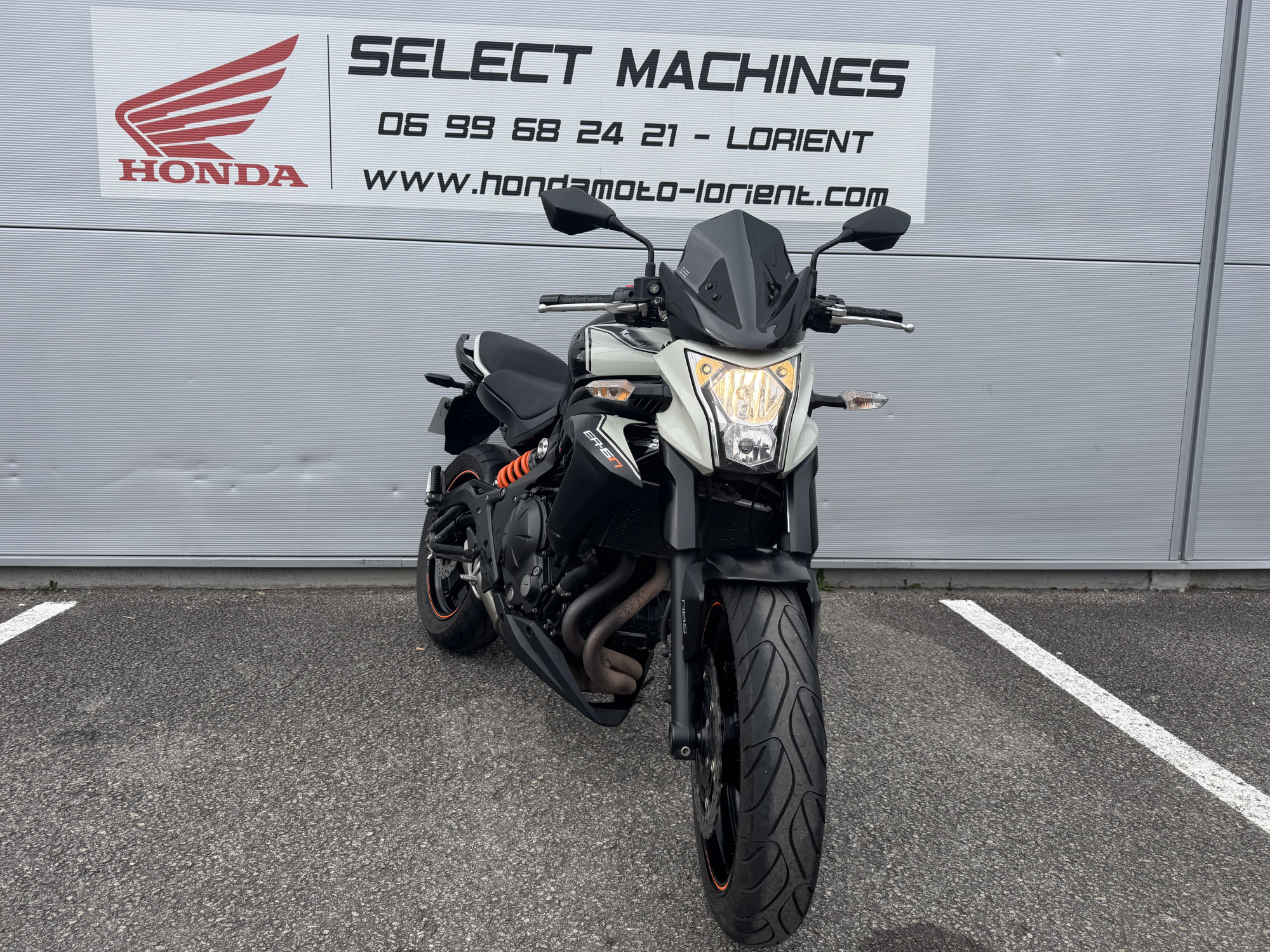KAWASAKI ER-6