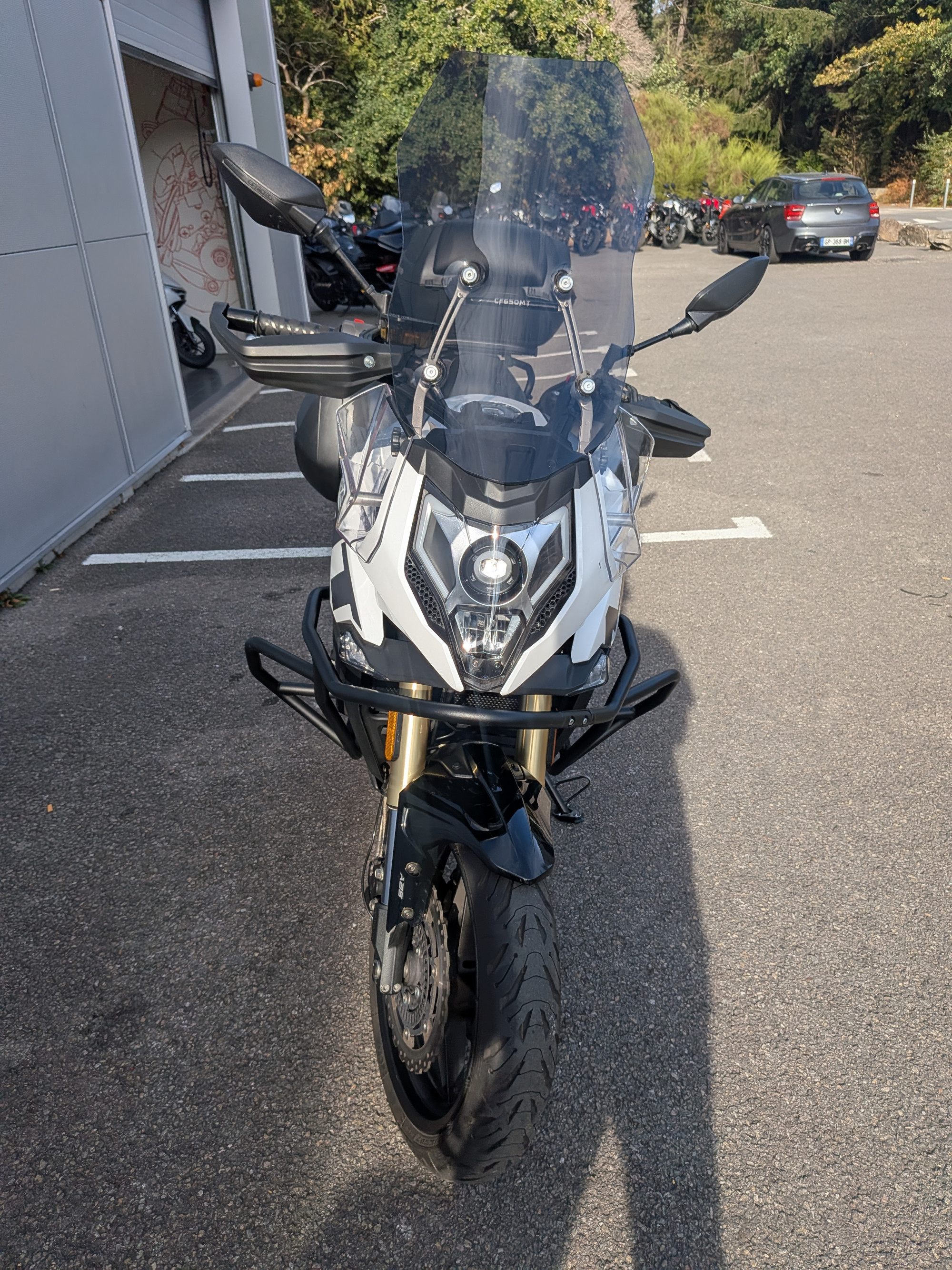 CF MOTO MT 650