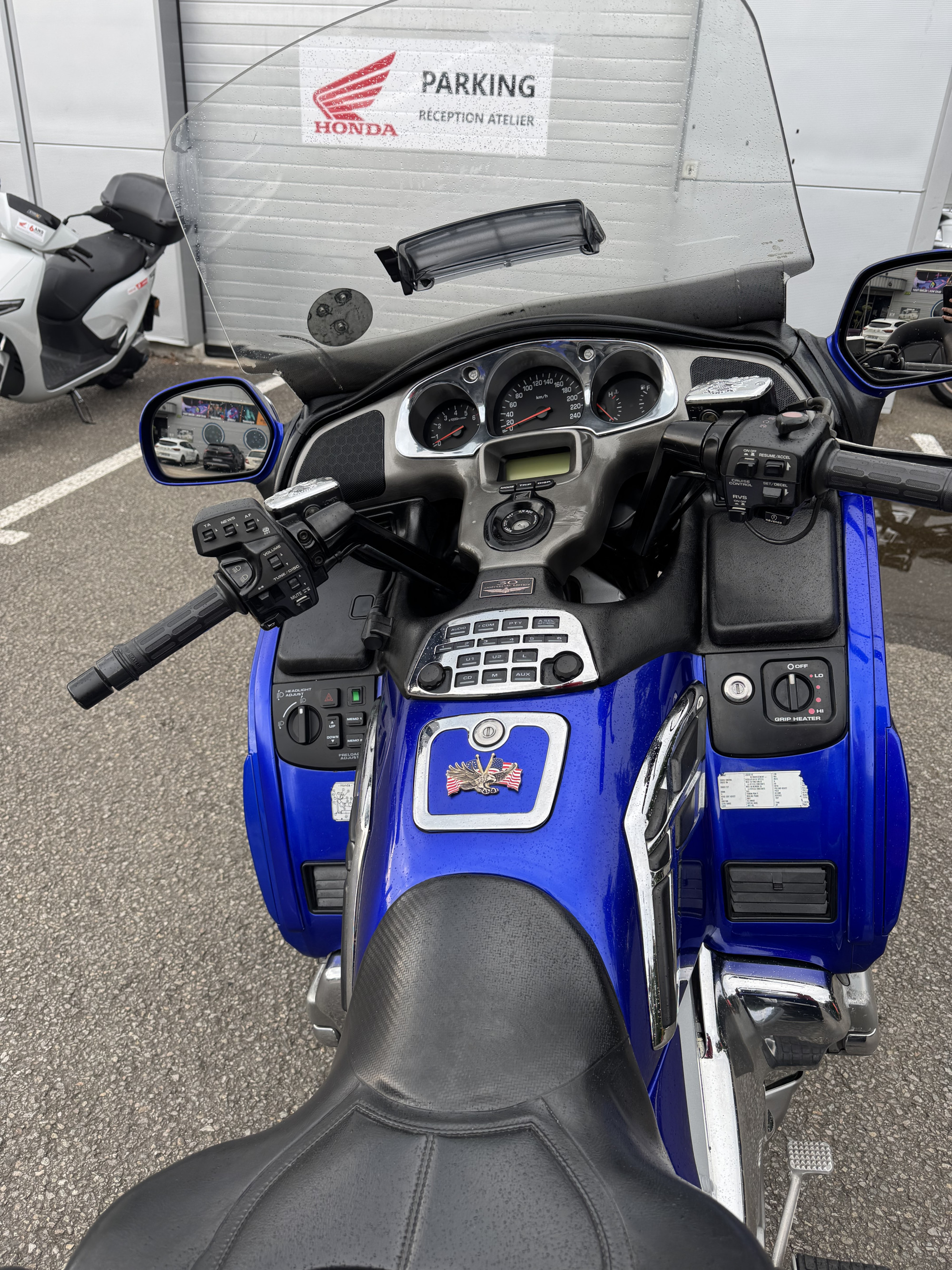 HONDA GL1800 GOLDWING
