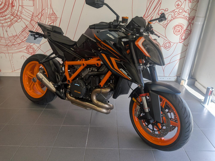 KTM 1290 SUPER DUKE R