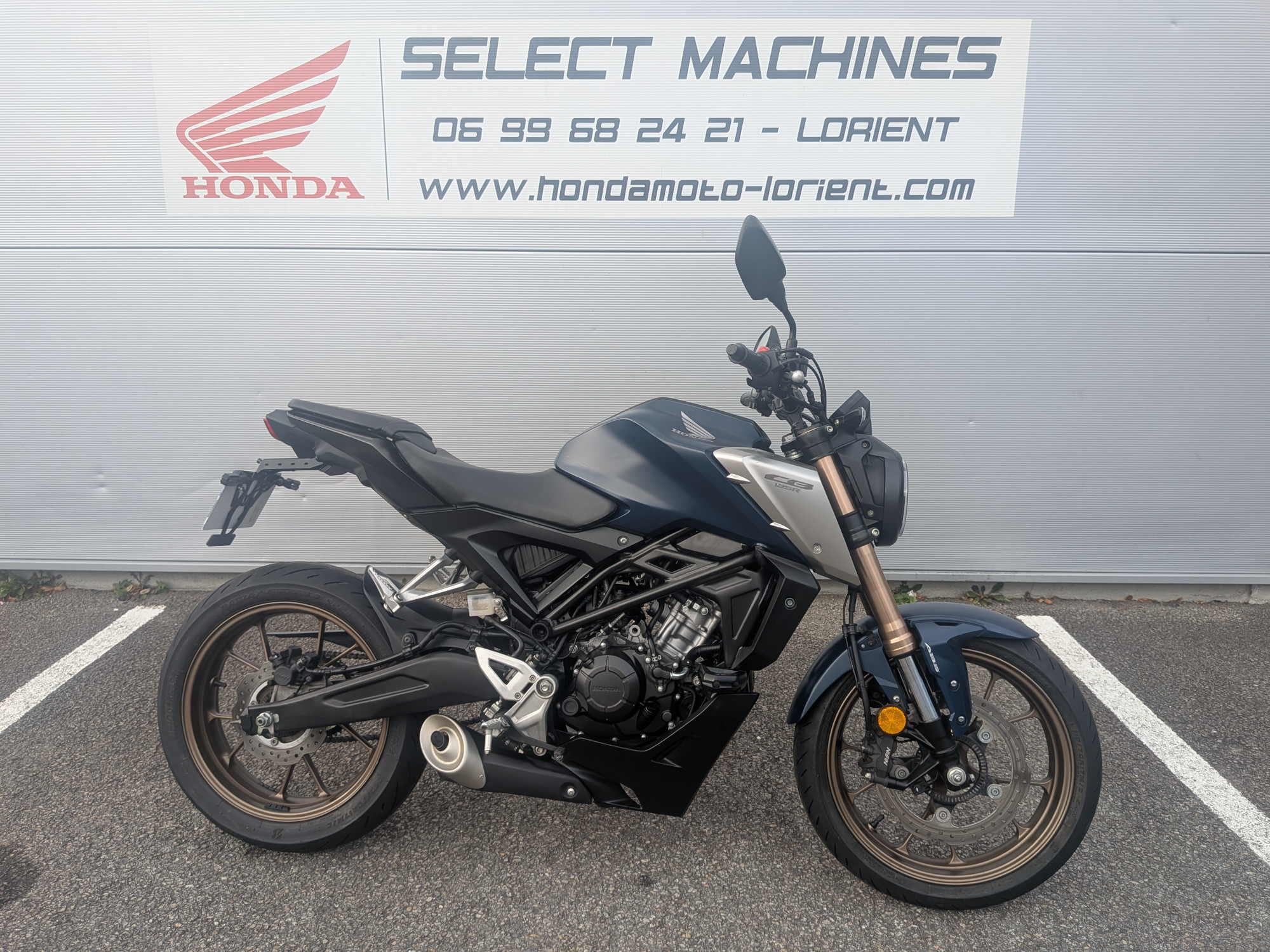 HONDA CB 125  R  CB125R